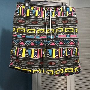 Vintage patterned shorts 📼